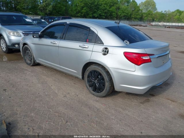 2012 CHRYSLER 200 1C3CCBAB8CN167105 Photo 2