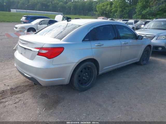 2012 CHRYSLER 200 1C3CCBAB8CN167105 Photo 3