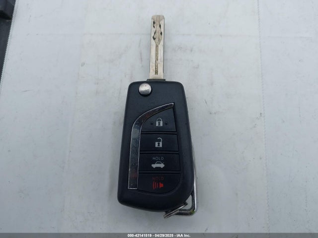 4T1B11HK2JU611946 Toyota CAMRY LE