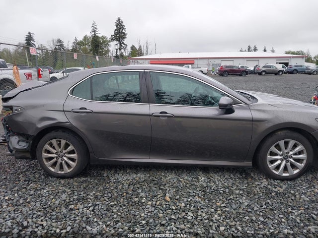 4T1B11HK2JU611946 Toyota CAMRY LE