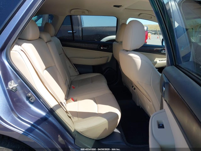 Subaru Outback 2.5i Limited 2015 4S4BSALC4F3247569 Image 8