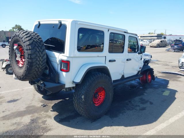 1C4HJXFGXJW110629 Jeep Wrangler Unlimited Rubicon 4x4