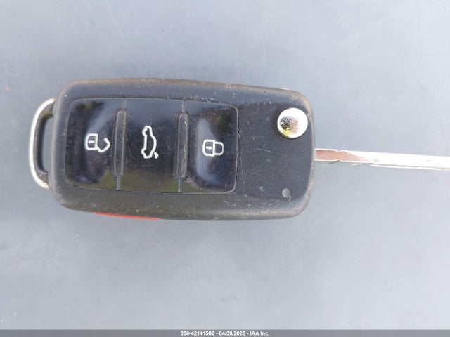 3VW267AJ4GM250188 Volkswagen Jetta 1.4t S
