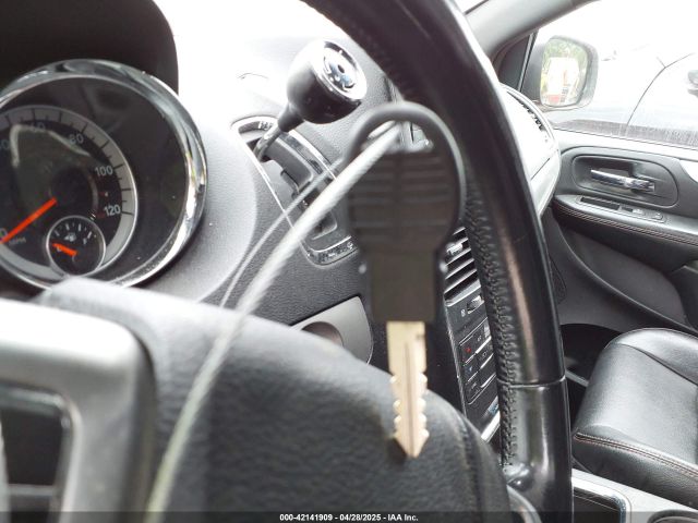 2C4RDGEG6ER430882 Dodge Grand Caravan R/t