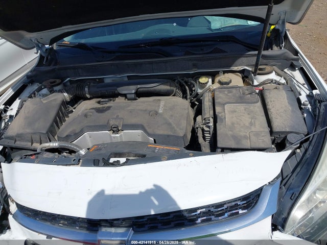 1G11D5SL5FU148698 Chevrolet MALIBU 2LT