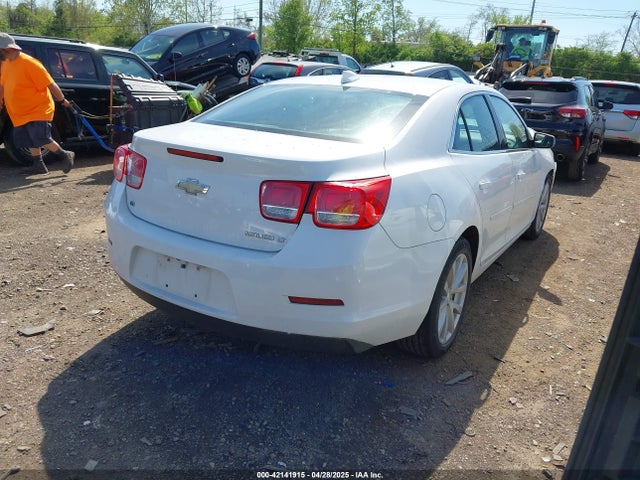 1G11D5SL5FU148698 Chevrolet MALIBU 2LT
