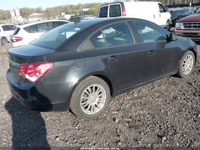 1G1PA5SG8E7225101 Chevrolet Cruze Ls Auto