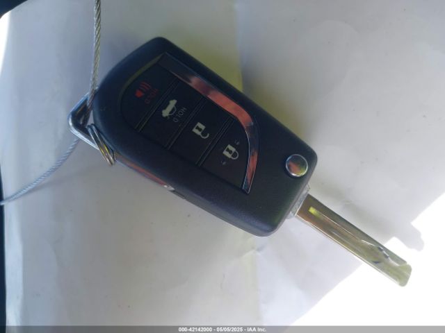 4T1G11AK0NU051768 Toyota CAMRY SE