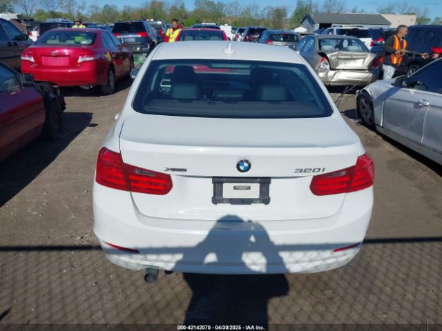 WBA3C3C51EF984208 BMW 320i Xdrive