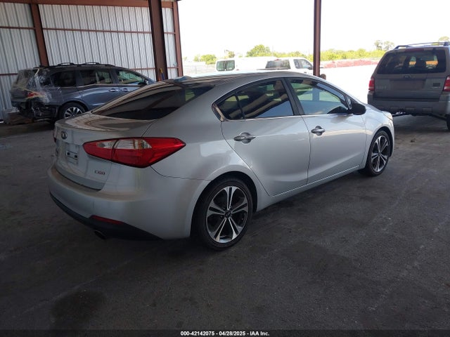 KNAFX4A81G5528190 KIA FORTE EX
