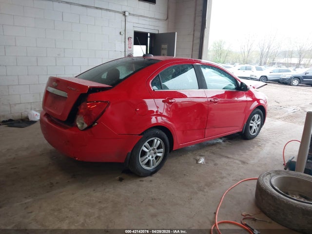 1G1JC5SH2F4117505 Chevrolet Sonic Lt Auto