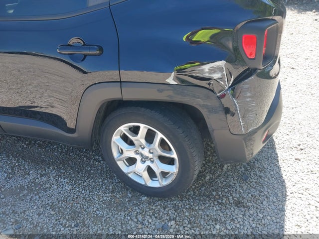 ZACCJABB8JPH23377 Jeep Renegade Latitude Fwd