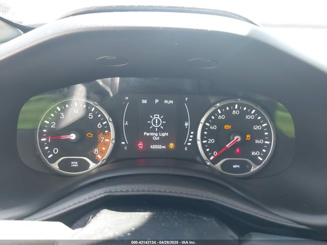 ZACCJABB8JPH23377 Jeep Renegade Latitude Fwd