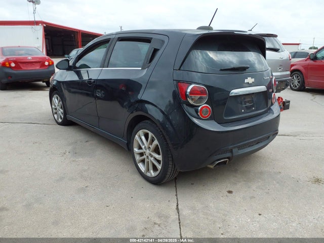 1G1JH6SB5F4126282 Chevrolet Sonic Rs Manual