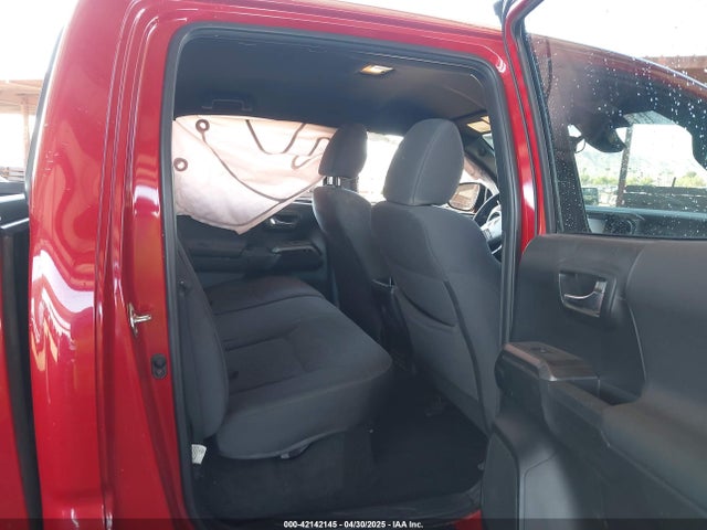 3TMCZ5AN8JM141486 Toyota Tacoma Trd Off Road