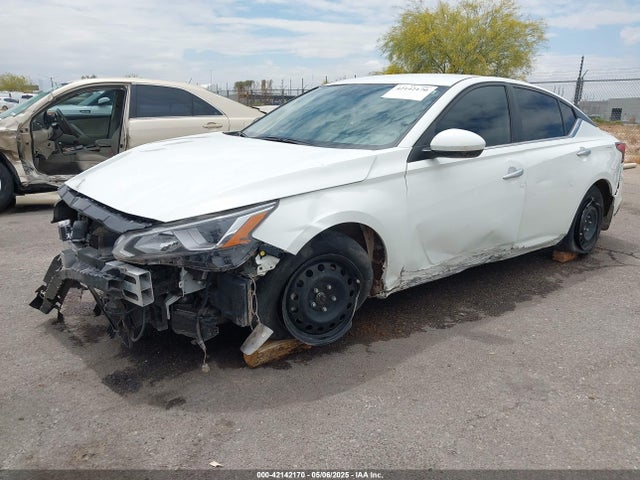 Nissan Altima 2.5 S 2019 1N4BL4BV2KC171081 Image 2