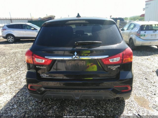 JA4AR3AWXJU013308 Mitsubishi Outlander Sport 2.4 Se