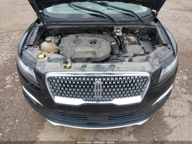 2019 LINCOLN MKC 5LMTJ3DHXKUL21088 Photo 9