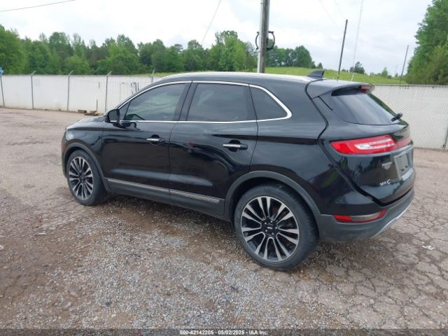2019 LINCOLN MKC 5LMTJ3DHXKUL21088 Photo 2