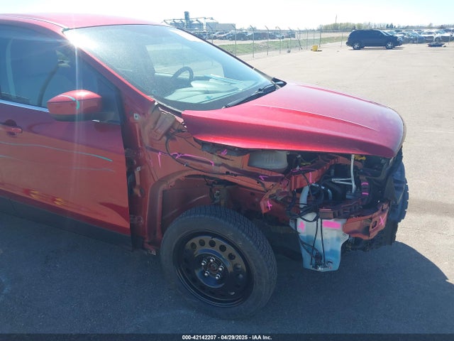 1FMCU9GD7HUC01652 Ford ESCAPE SE