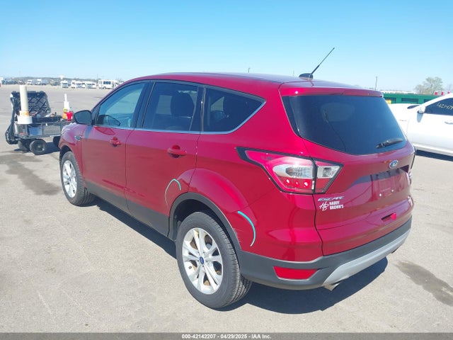 1FMCU9GD7HUC01652 Ford ESCAPE SE
