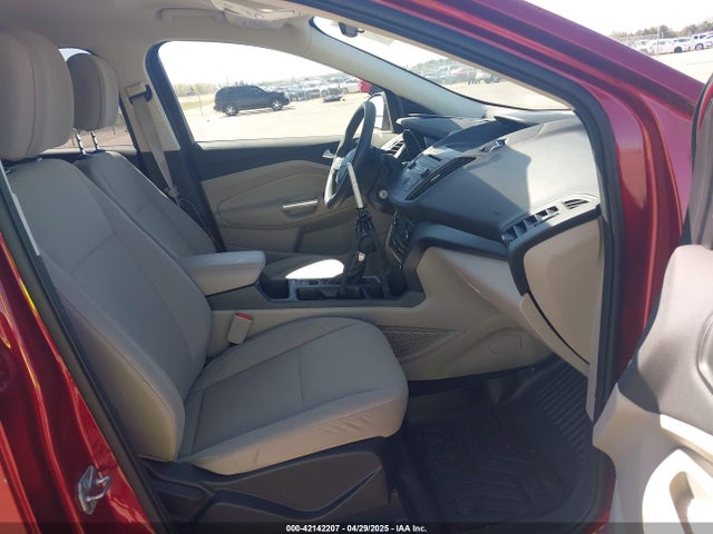 1FMCU9GD7HUC01652 Ford ESCAPE SE