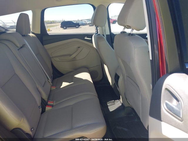 1FMCU9GD7HUC01652 Ford ESCAPE SE