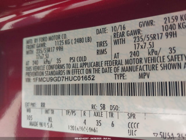 1FMCU9GD7HUC01652 Ford ESCAPE SE