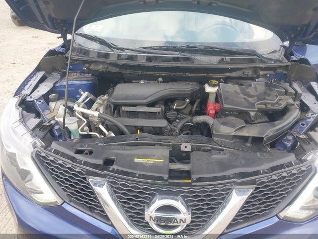 JN1BJ1CR7HW101392 Nissan Rogue Sport S