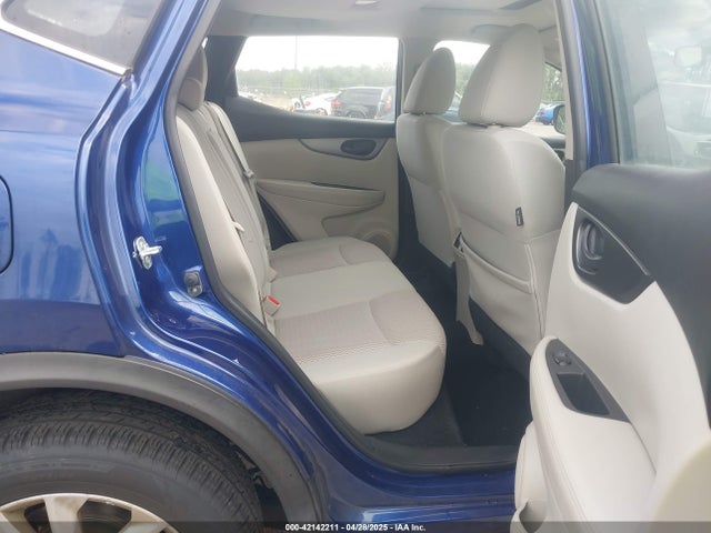 JN1BJ1CR7HW101392 Nissan Rogue Sport S