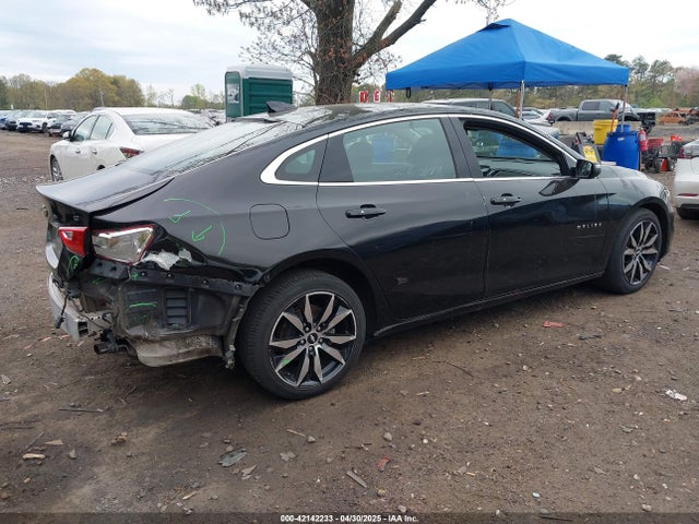 1G1ZF5SX2GF209205 Chevrolet MALIBU 2LT
