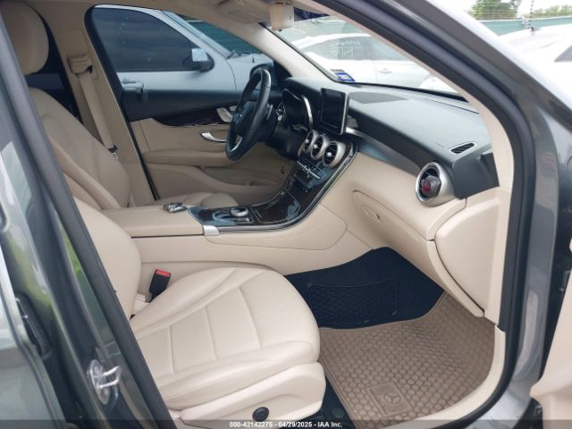 WDC0G4JB9HV011882 Mercedes-Benz m274