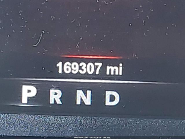 1C6RR7NT1HS803576 RAM 1500 Laramie  4x4 5'7 Box