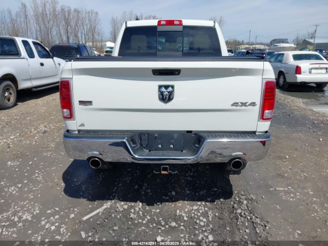 1C6RR7NT1HS803576 RAM 1500 Laramie  4x4 5'7 Box