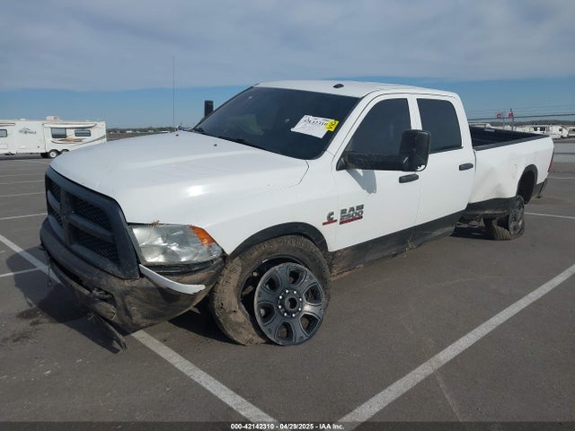 3C6UR5HL9EG123521 RAM 2014