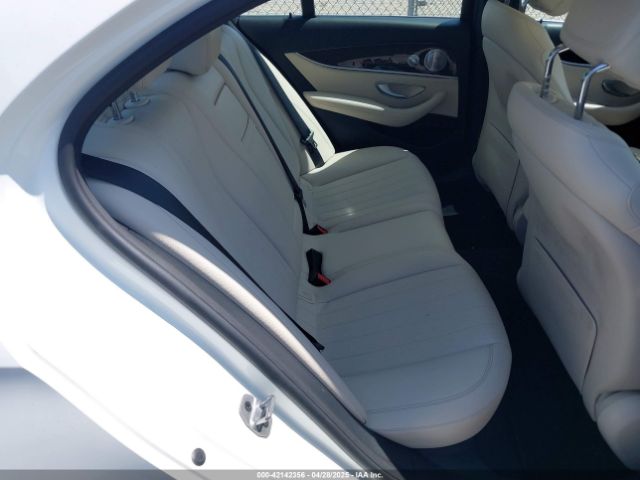 W1KZF6JB5LA810737 Mercedes-Benz m276