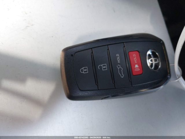 JTDACAAU0R3043770 Toyota Prius Limited