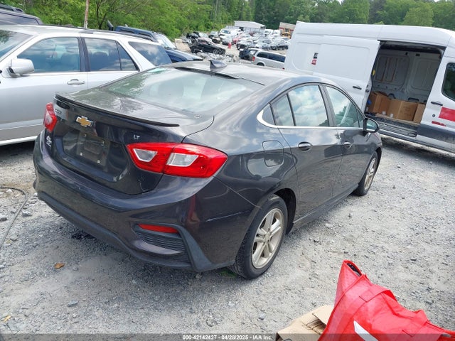 1G1BE5SMXH7202055 Chevrolet Cruze Lt Auto