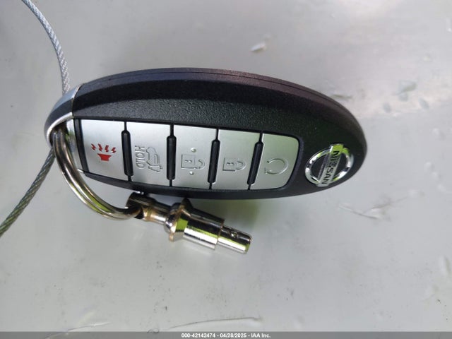 5N1DR2MM5HC623801 Nissan Pathfinder Platinum