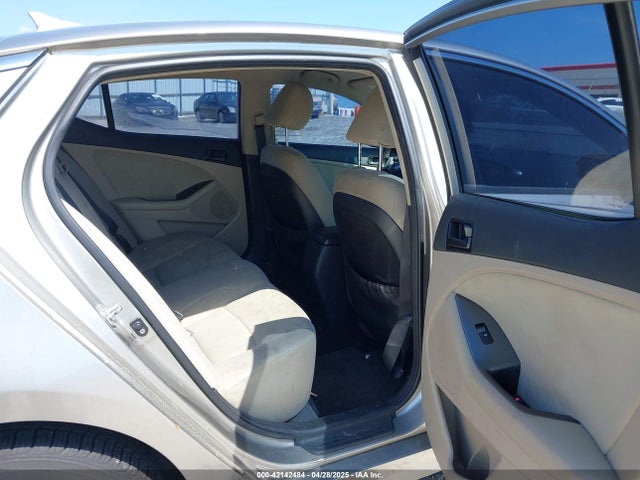 KIA Optima Lx 2014 KNAGM4A79E5470198 Image 8