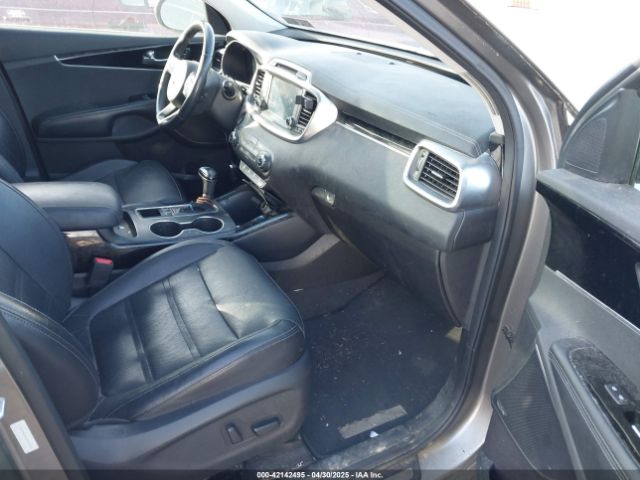 5XYPKDA51GG031823 KIA Sorento 3.3l Sx