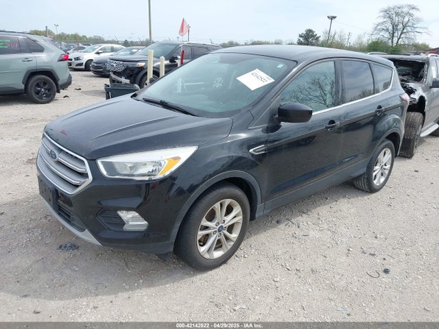1FMCU0GD3HUC91104 Ford ESCAPE SE