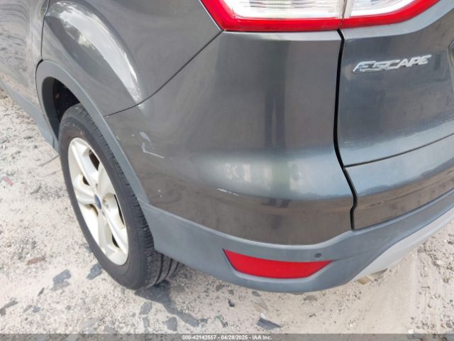 1FMCU0GX3GUC05279 Ford ESCAPE SE