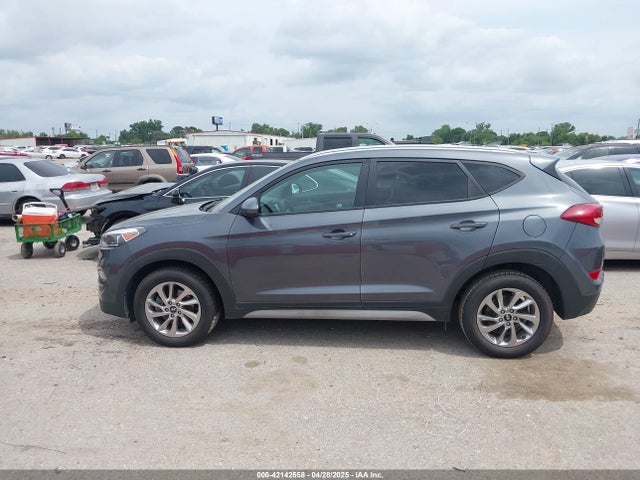 KM8J33A44JU692946 Hyundai TUCSON SEL