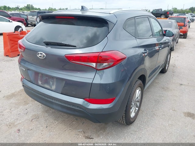 KM8J33A44JU692946 Hyundai TUCSON SEL