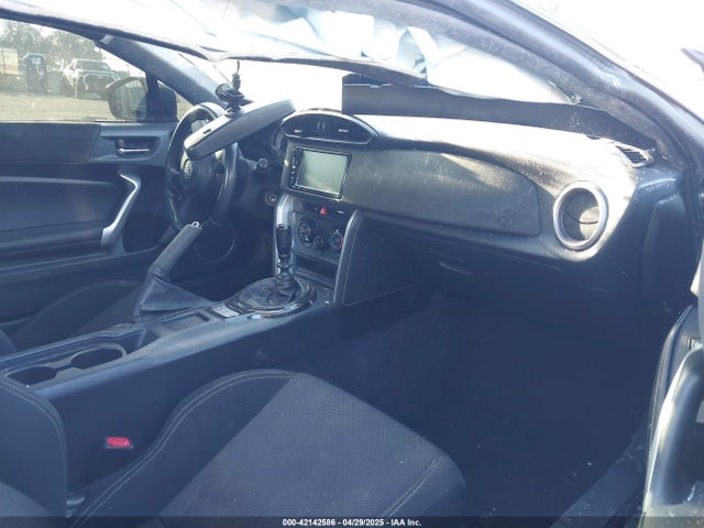 JF1ZNAA14J9701035 Toyota 86