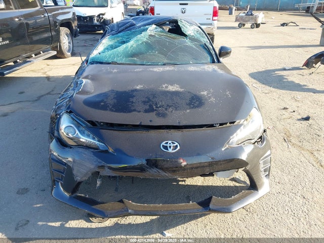 JF1ZNAA14J9701035 Toyota 86
