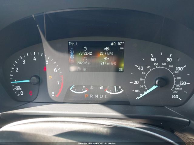 1FMCU9G60NUA83702 Ford ESCAPE SE