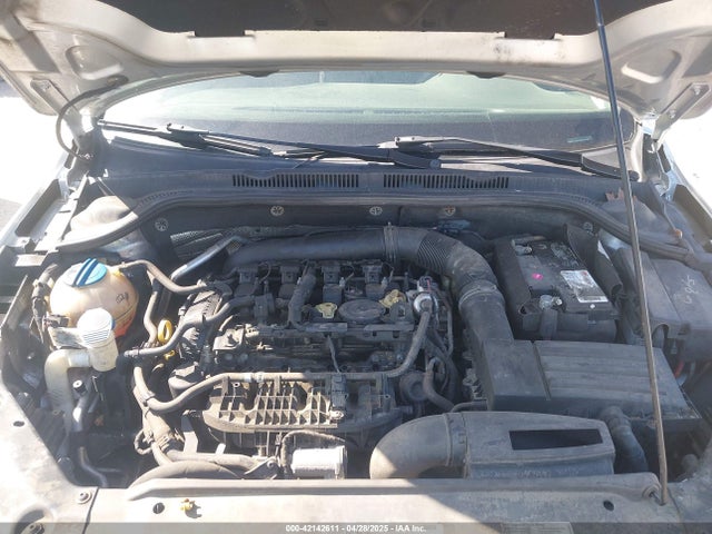 3VWD17AJ0FM329783 Volkswagen Jetta 1.8t Se