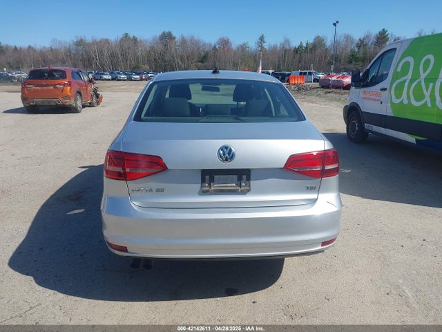 3VWD17AJ0FM329783 Volkswagen Jetta 1.8t Se